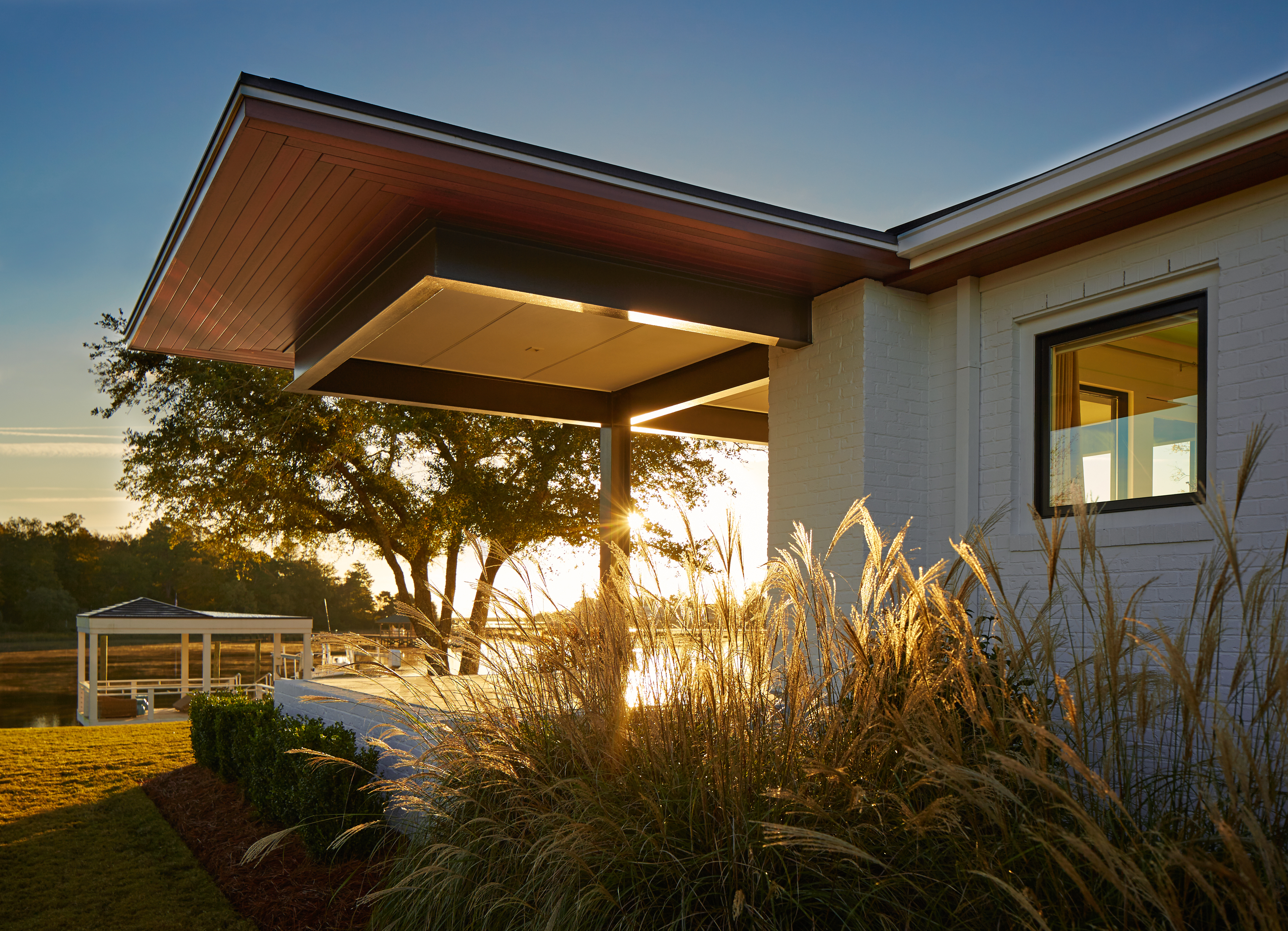 Lebda_Cantilevered_Porch.jpg