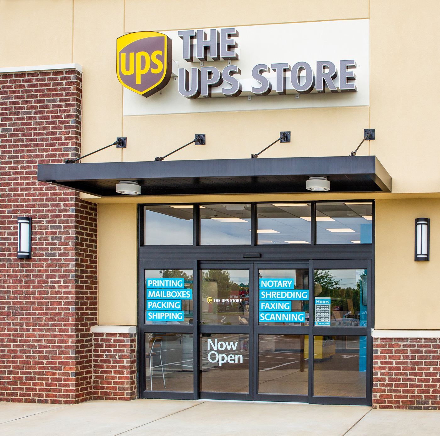 “UPSSTORE.jpg“/